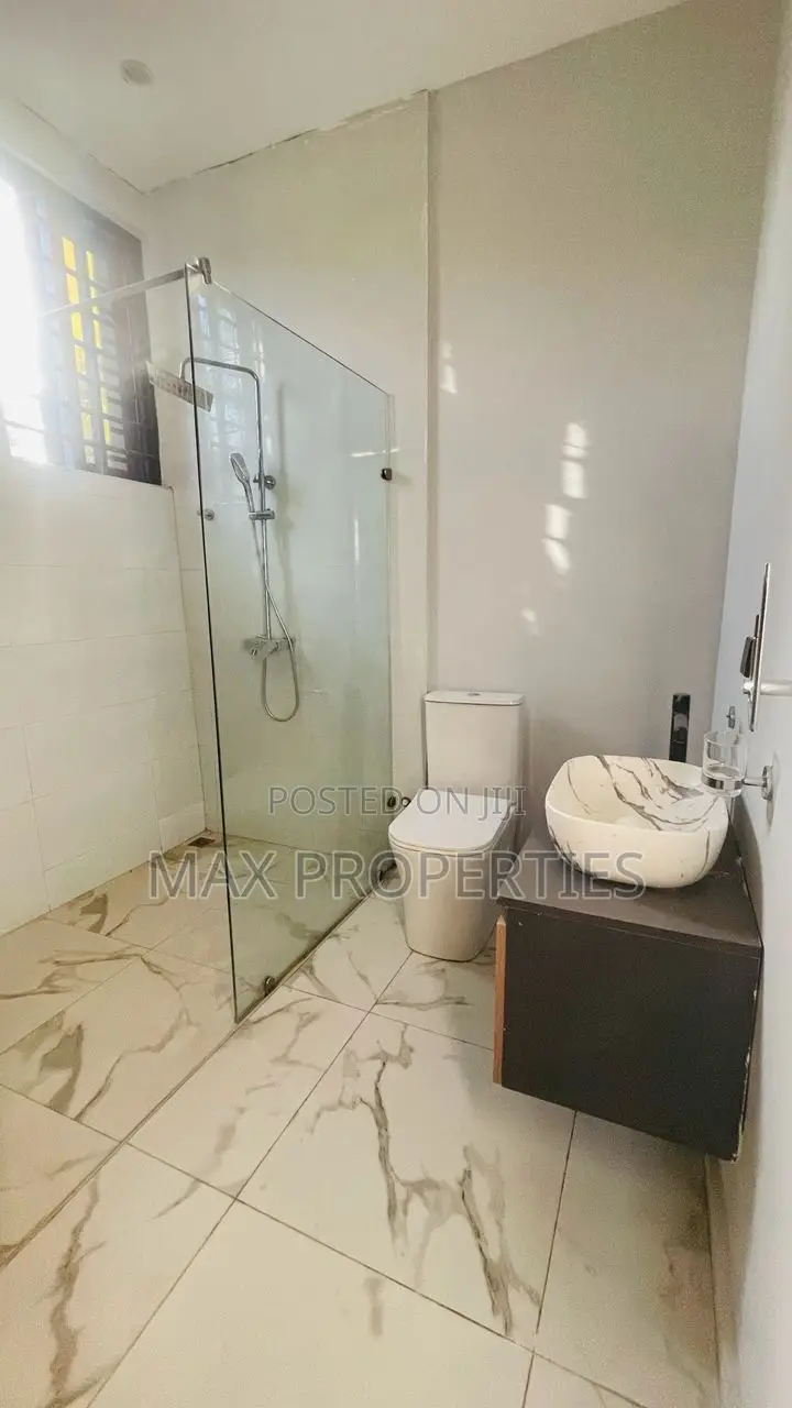 3bdrm House in Amasaman for sale