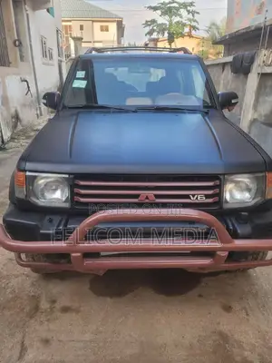 Mitsubishi Pajero 1991 Matt Black