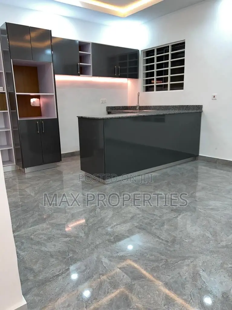4bdrm House in Kasoa for sale