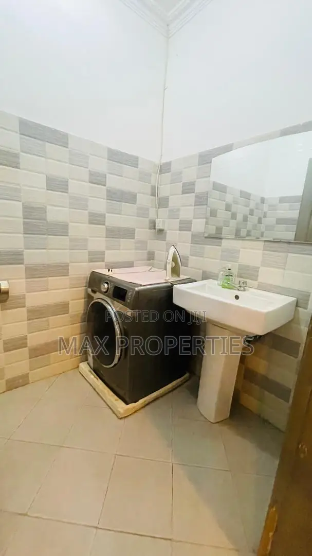 4bdrm House in Amasaman for sale