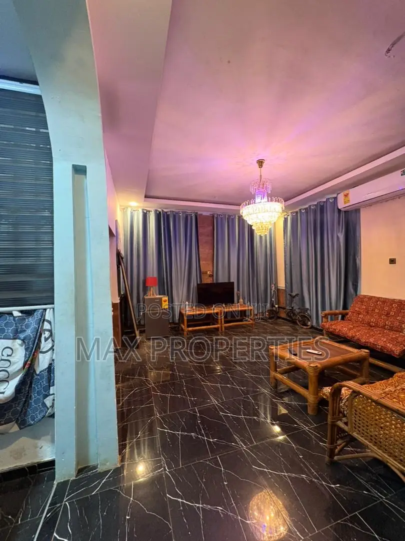 5bdrm House in Amasaman for sale