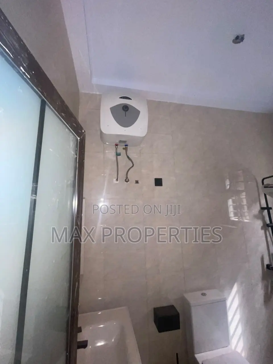 4bdrm House in Amasaman for sale