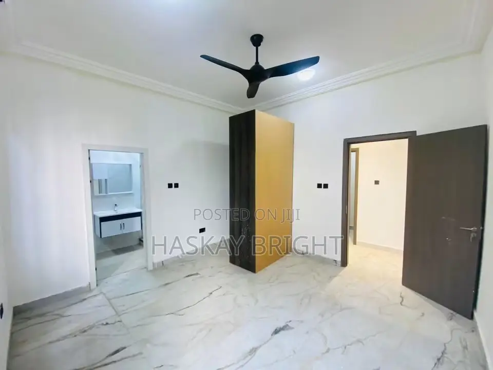 2bdrm Apartment in Abelemkpe for rent