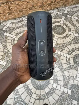 Preowned JBL Flip 5 Bluetooth Speaker From America in Stock