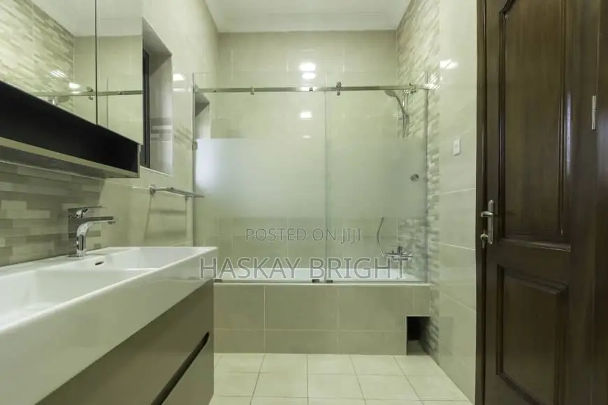 4bdrm House in Abelemkpe for rent
