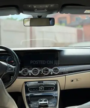 Mercedes-Benz E300 2017 Black