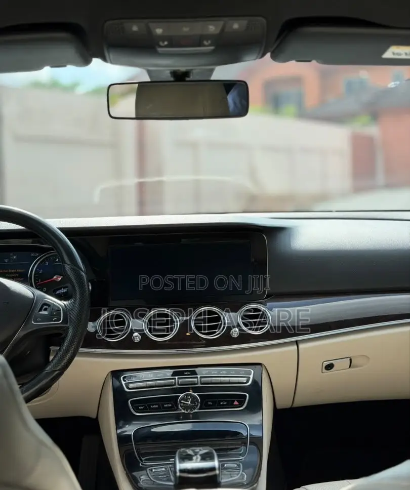 Mercedes-Benz E300 2017 Black