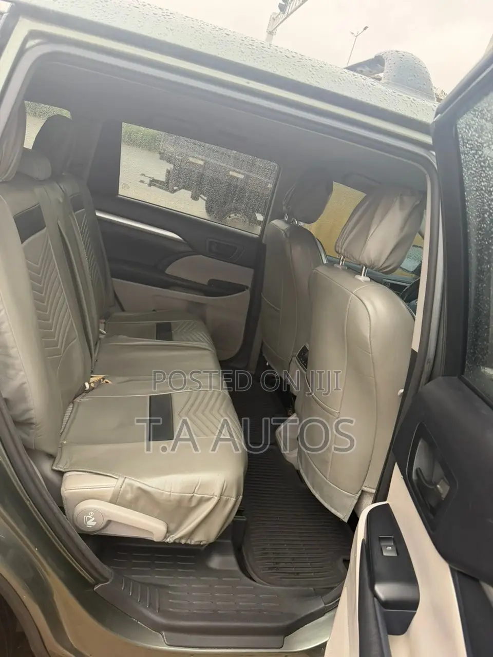 Toyota Highlander LE 4x2 (2.7L 4cyl 6A) 2016 Gray