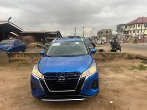 Nissan Kicks SV 2023 Blue