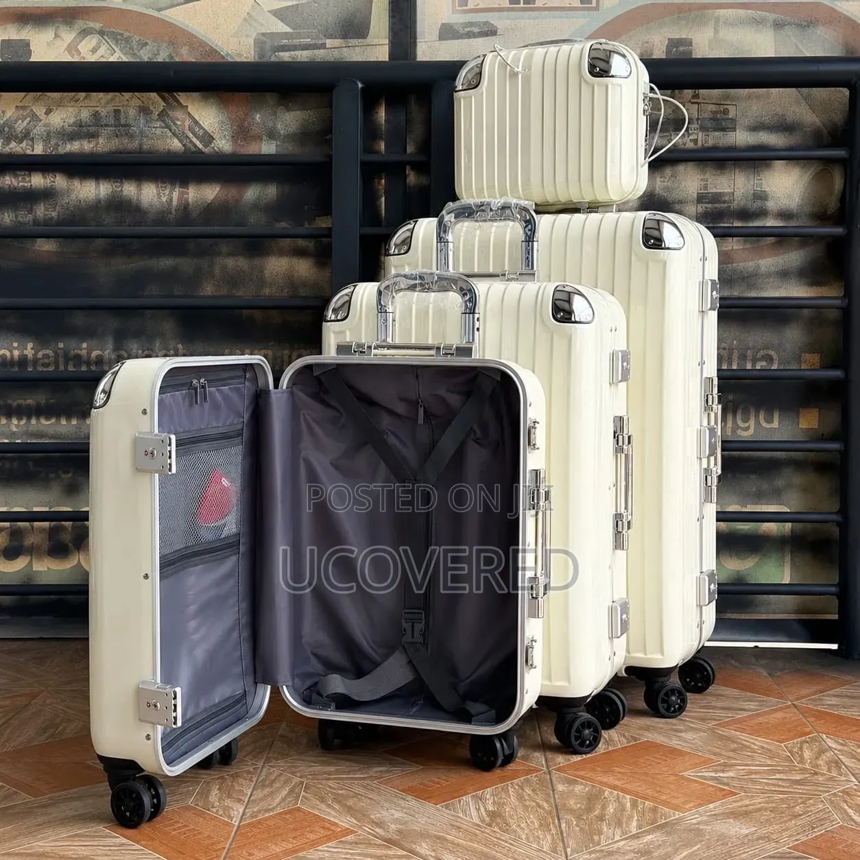 Generic Aluminum-Frame Zipperless Luggage Sets.
