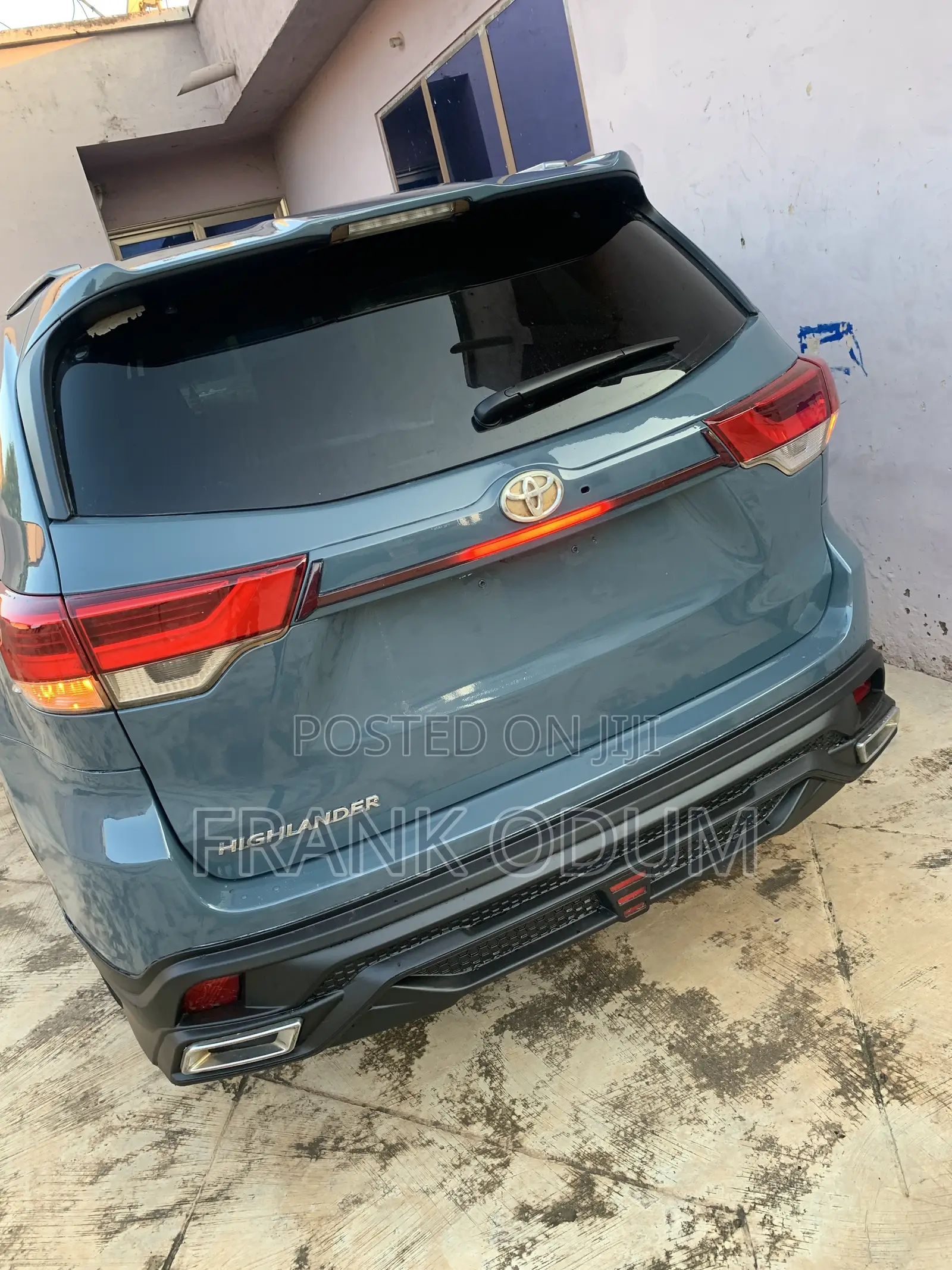 Toyota Highlander LE 4x2 V6 (3.5L 6cyl 8A) 2017 Gray