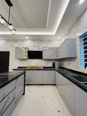 4bdrm House in Hills, East Legon for rent