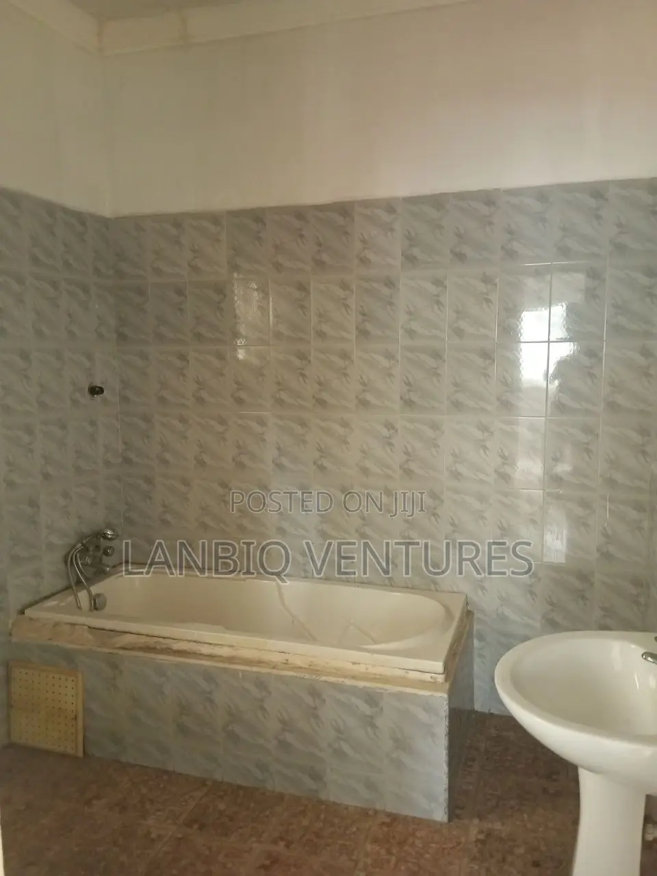 3bdrm House in East Legon for rent