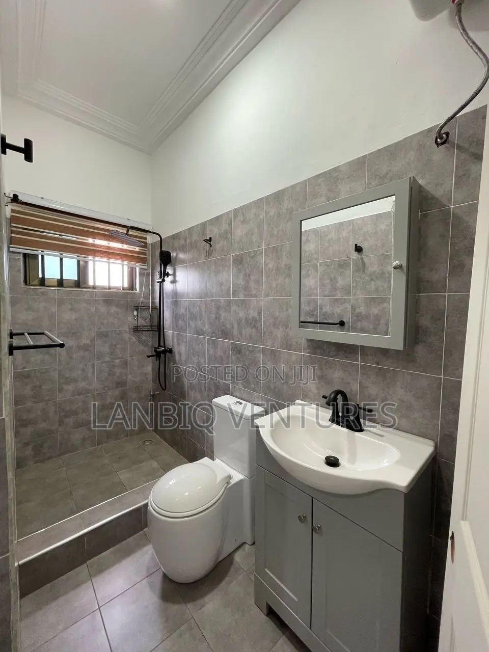 2bdrm Apartment in East Legon for rent