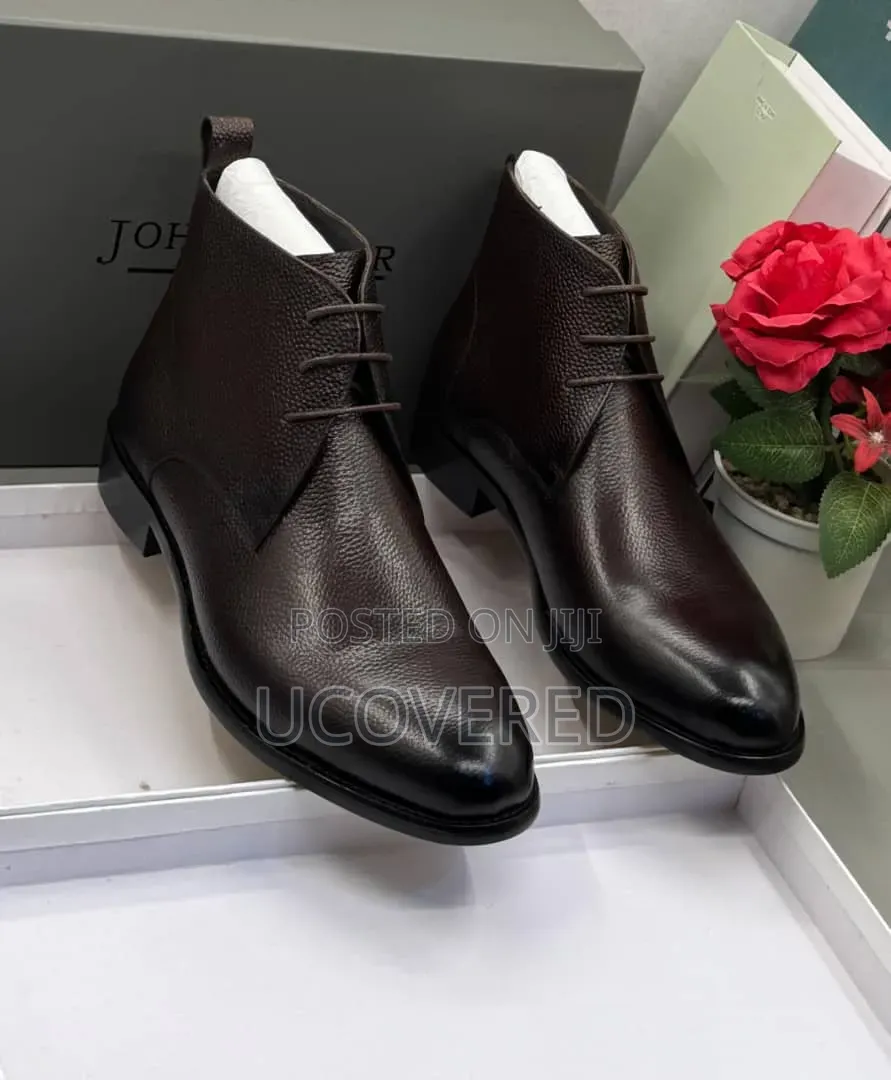 John Foster Black Grain Leather Chukka Boots