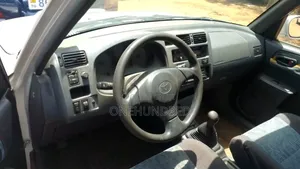 Toyota RAV4 Base 4x4 1999 Silver