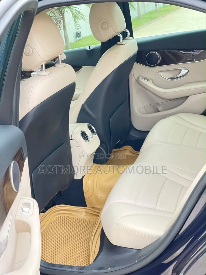 Mercedes-Benz C300 Base 4Matic Sedan AWD (2.0L 4cyl 7A) 2017 Blue
