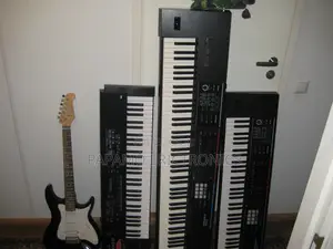 Roland Juno-Ds 61 Synthesizer Workstation 61-Key Keyboard Music Used