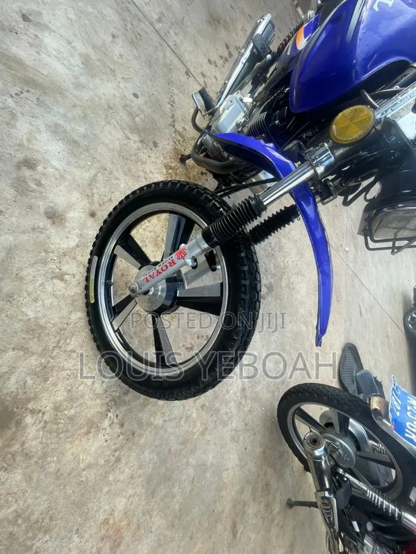New Royal RY150 2025 Blue