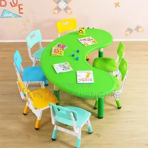 Curved Pre School Table