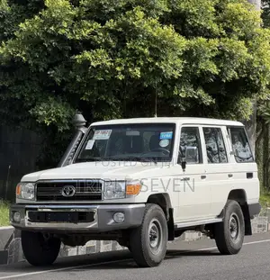 Toyota Land Cruiser 79 Series 2018 White