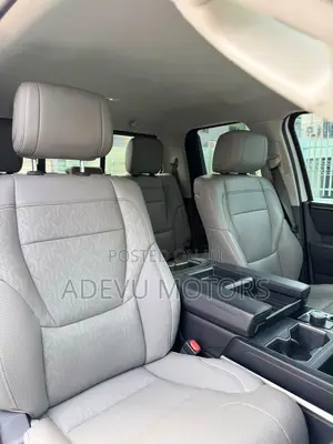 Toyota Tundra 2022 White