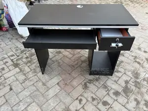 Computer Desk ( 1 M )