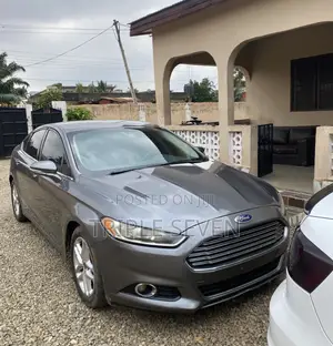 Ford Fusion SE 4dr Sedan (2.5L 4cyl 6A) 2014 Gray