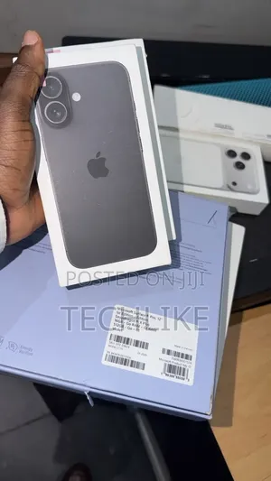 New Apple iPhone 16 128 GB Black