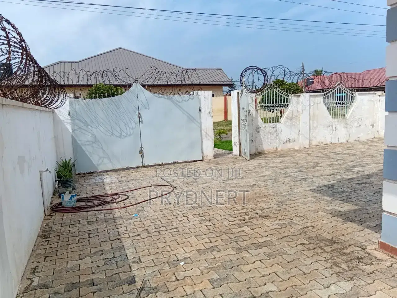 4bdrm House in Tema Metropolitan for rent