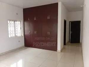 3bdrm House in C25 Estate, Tema Metropolitan for rent
