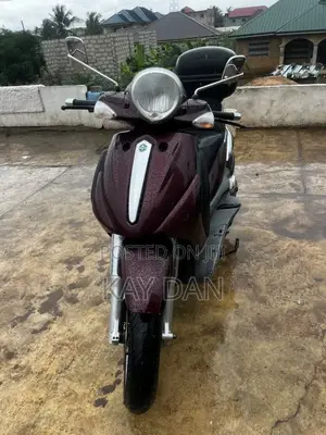 Piaggio Scooter 2012 Red