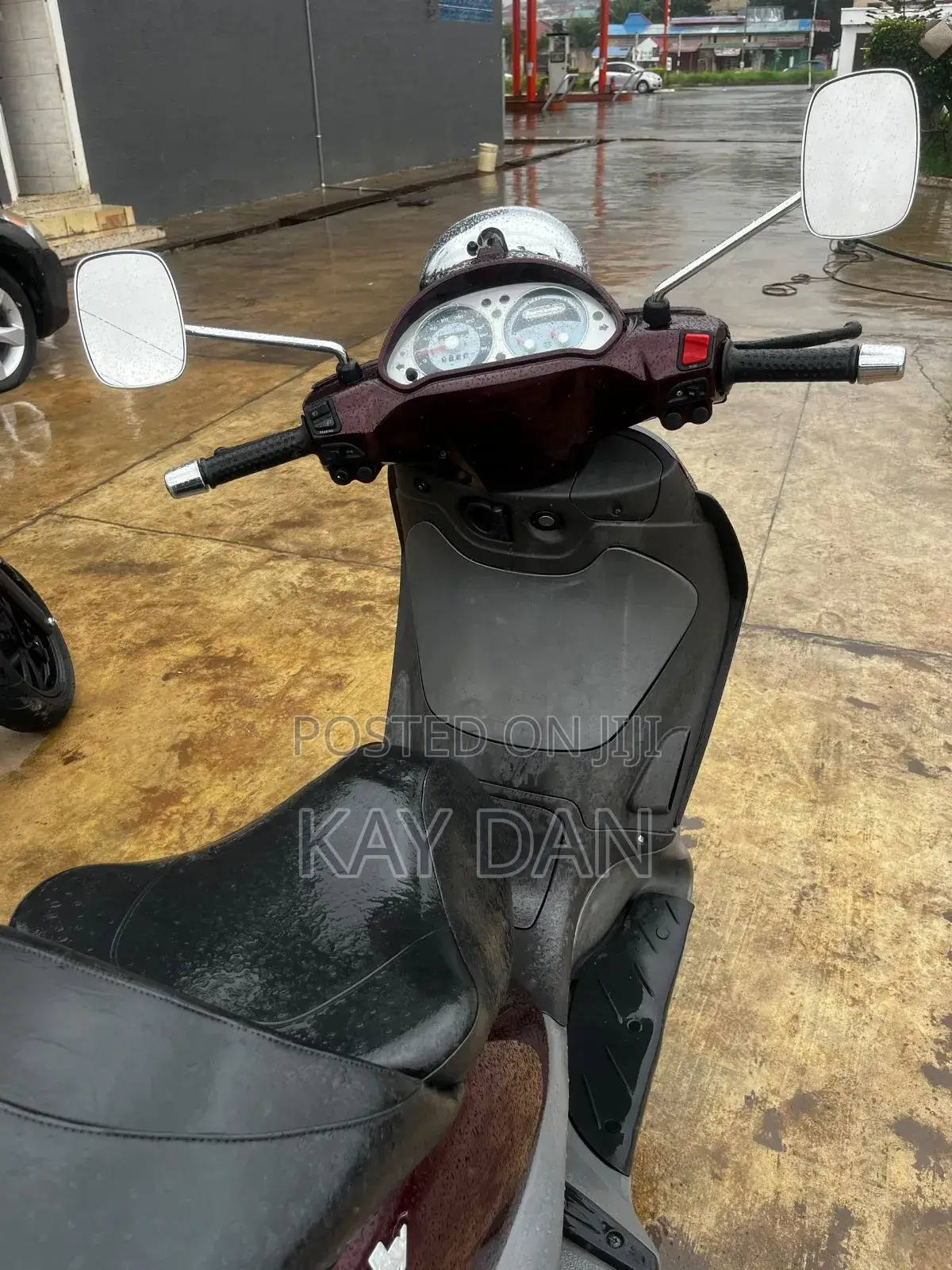 Piaggio Scooter 2012 Red