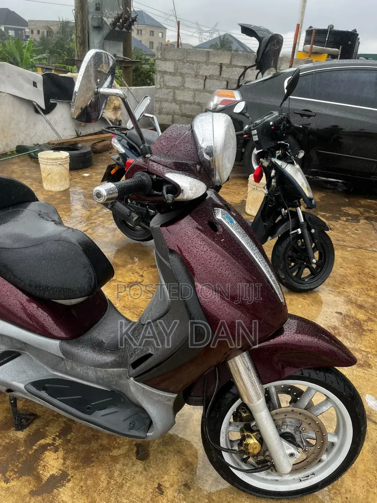 Piaggio Scooter 2012 Red