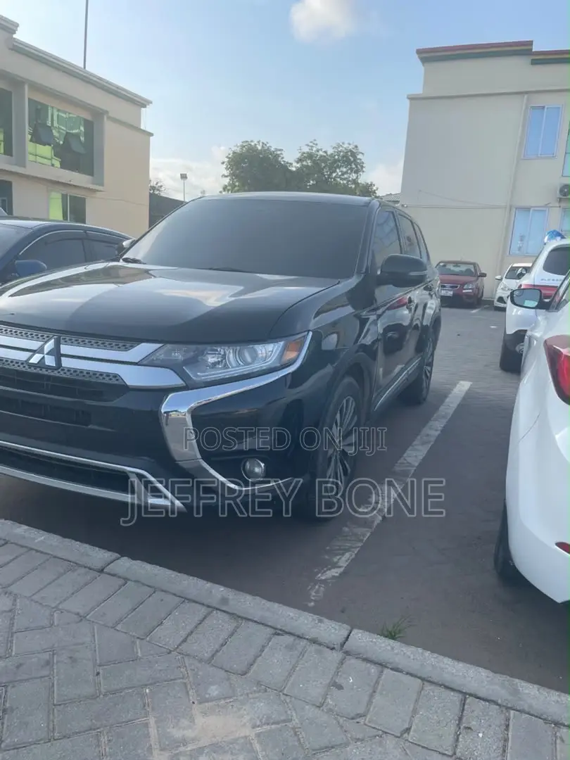 Mitsubishi Outlander 2020 Black