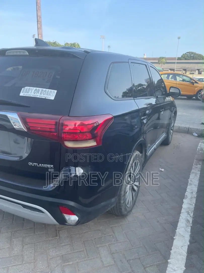 Mitsubishi Outlander 2020 Black