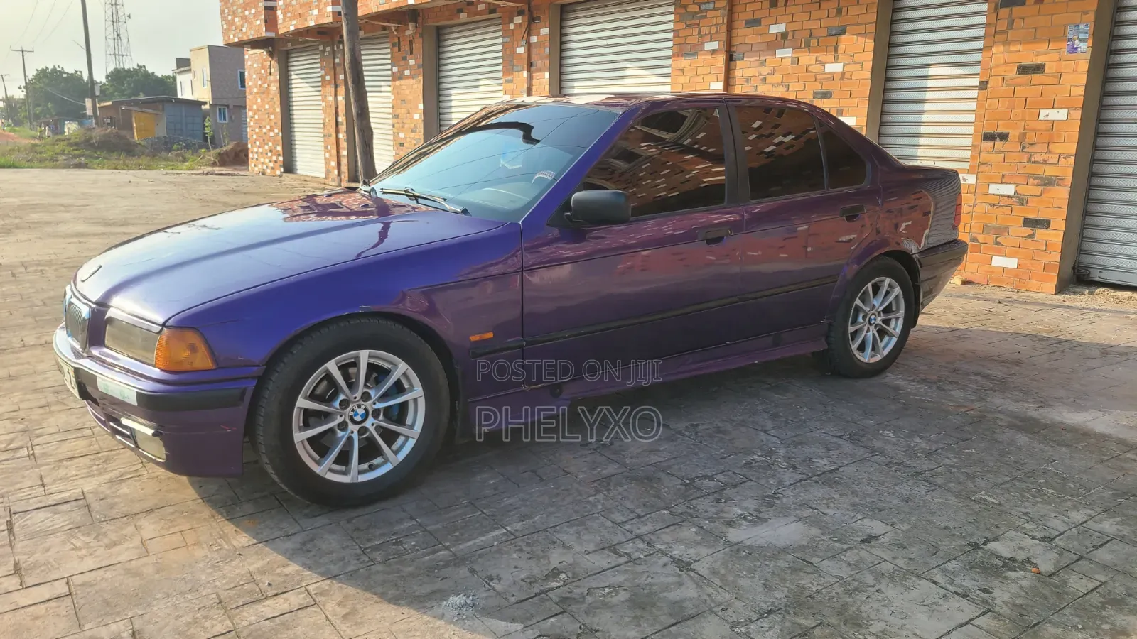 BMW 318i 1993 Blue