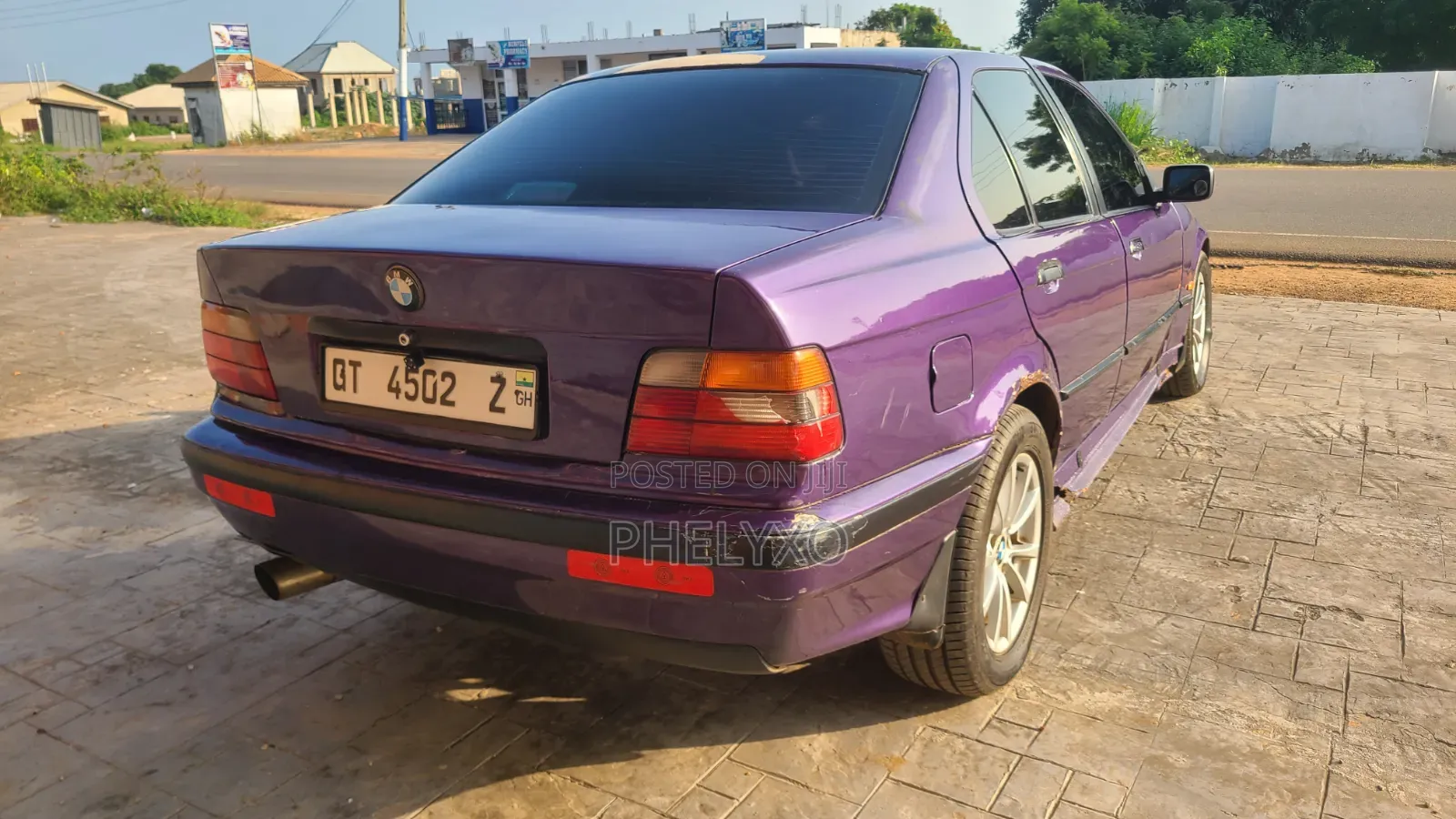 BMW 318i 1993 Blue