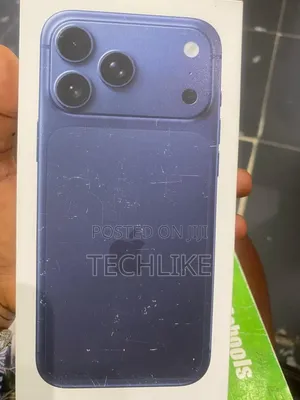 New Apple iPhone 17 Pro Max 256 GB Blue