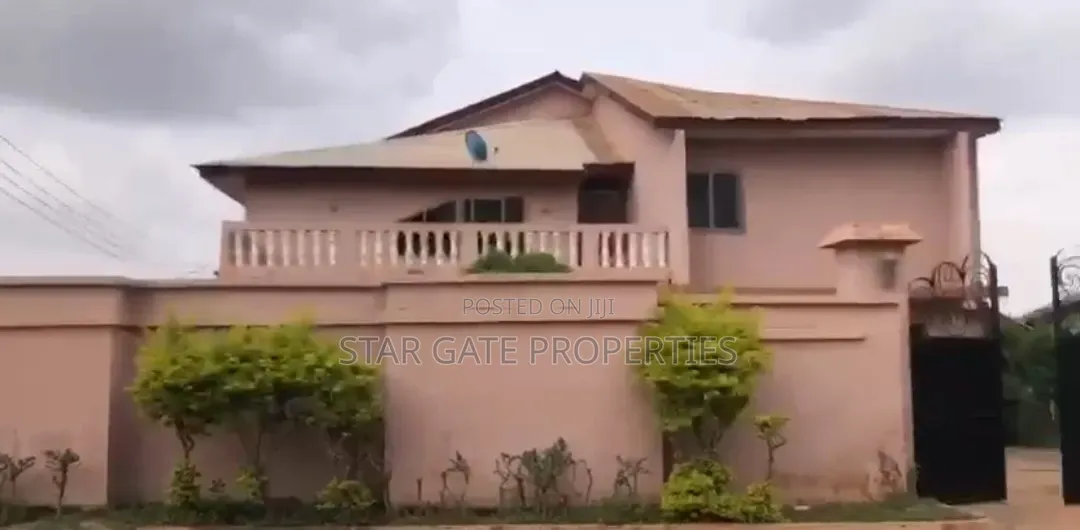 9bdrm House in Ahenama Kokoben (, Kumasi Metropolitan for sale