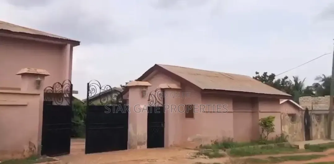 9bdrm House in Ahenama Kokoben (, Kumasi Metropolitan for sale