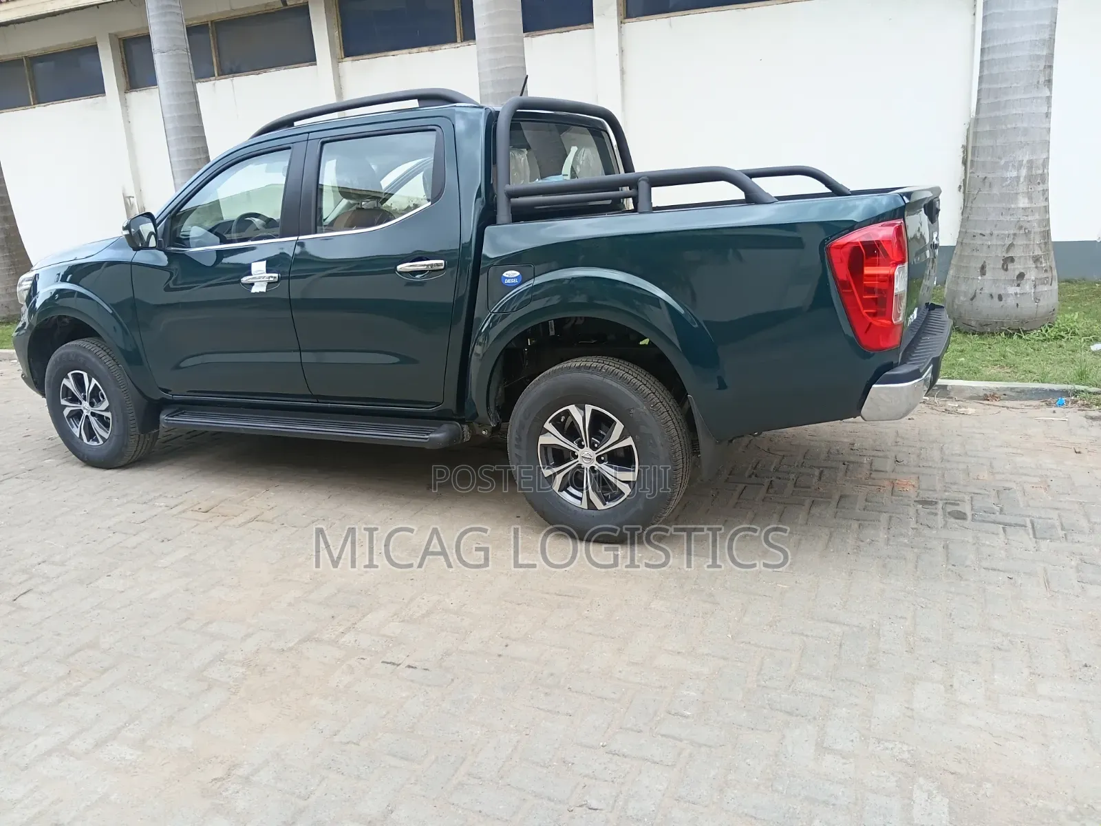 New Nissan Pick-Up 2025 Green