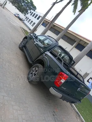 New Nissan Pick-Up 2025 Green