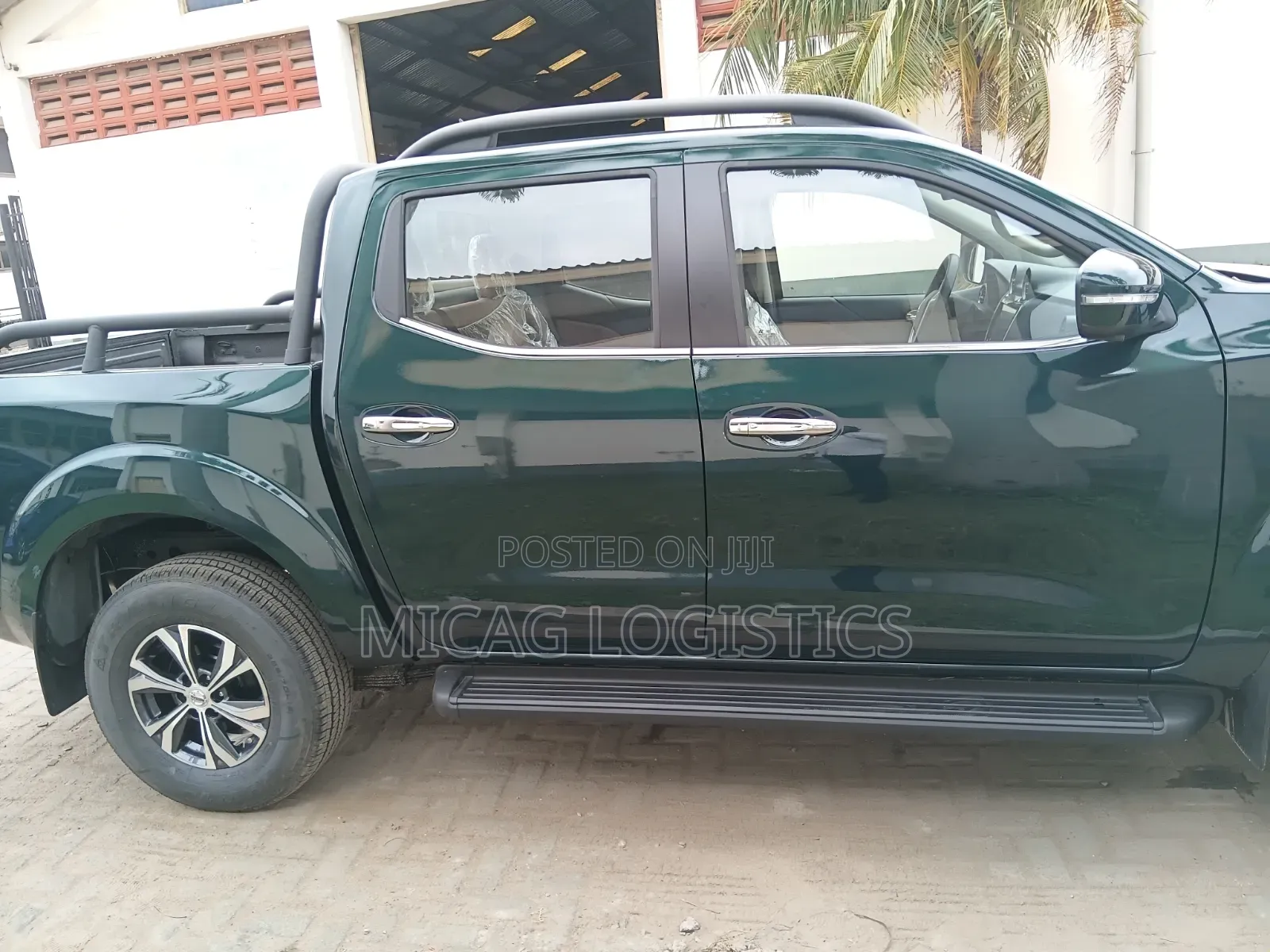New Nissan Pick-Up 2025 Green