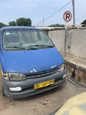 Toyota HiAce 2004 Blue