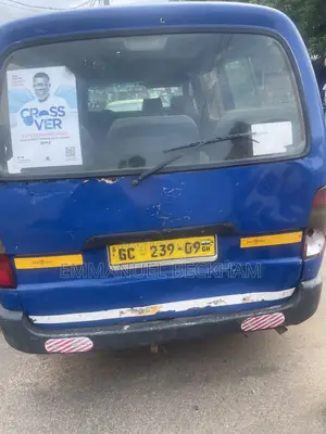 Toyota HiAce 2004 Blue