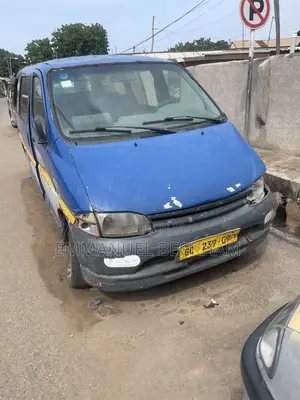 Toyota HiAce 2004 Blue