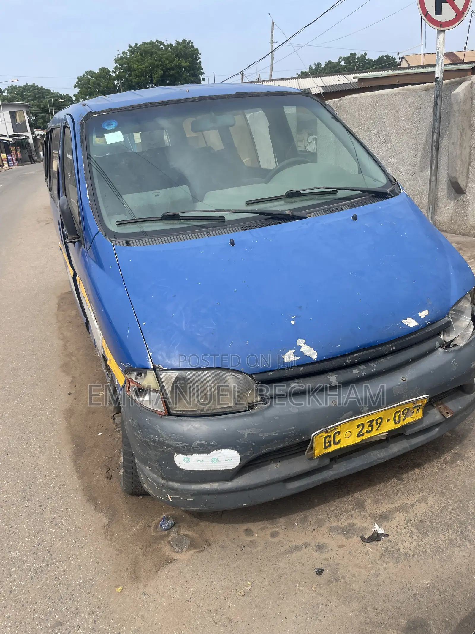 Toyota HiAce 2004 Blue