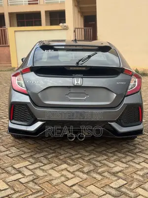 Honda Civic Sport Touring 4dr Hatchback (1.5L 4cyl) 2017 Gray