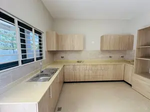 2bdrm House in Pleasantplaces And, Oyarifa for sale